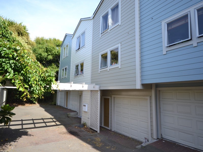 152C Tasman Street, Mount Cook, Wellington - Carousel 1