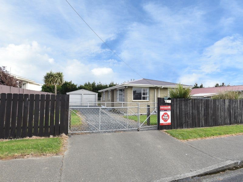 27 Avon Road, Clifton, Invercargill - Carousel 1