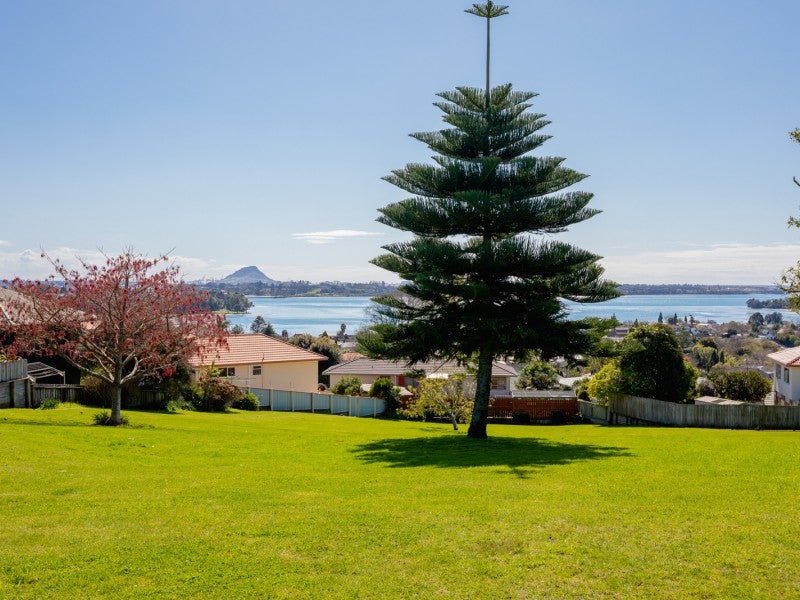 14 Finlayson Place, Welcome Bay, Tauranga - Carousel 20