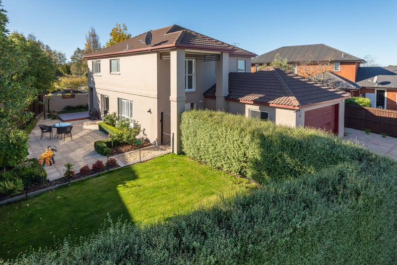 2 Seclusion Lane, Parklands, Christchurch - Carousel 1