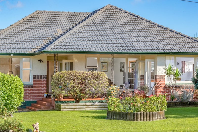 54 Garden Road, Avalon, Lower Hutt - Carousel 1