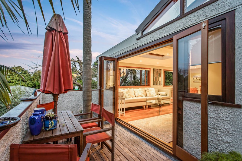 1/10E Penning Road, Castor Bay, Auckland - Carousel 2