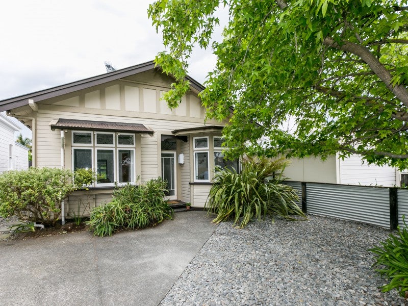 143 Vigor Brown Street, Napier South, Napier - Carousel 1