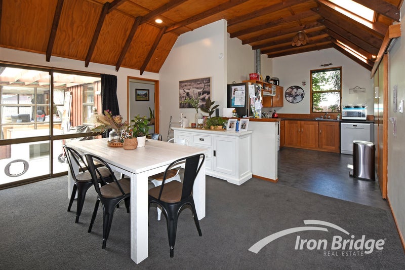 6 Purakanui Place, Northwood, Christchurch - Carousel 2