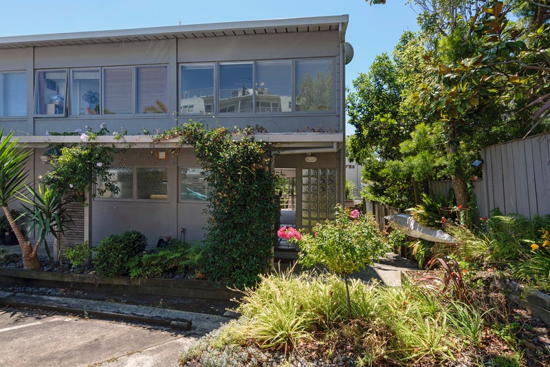 12/6 Sarsfield Street, Herne Bay, Auckland - Carousel 1