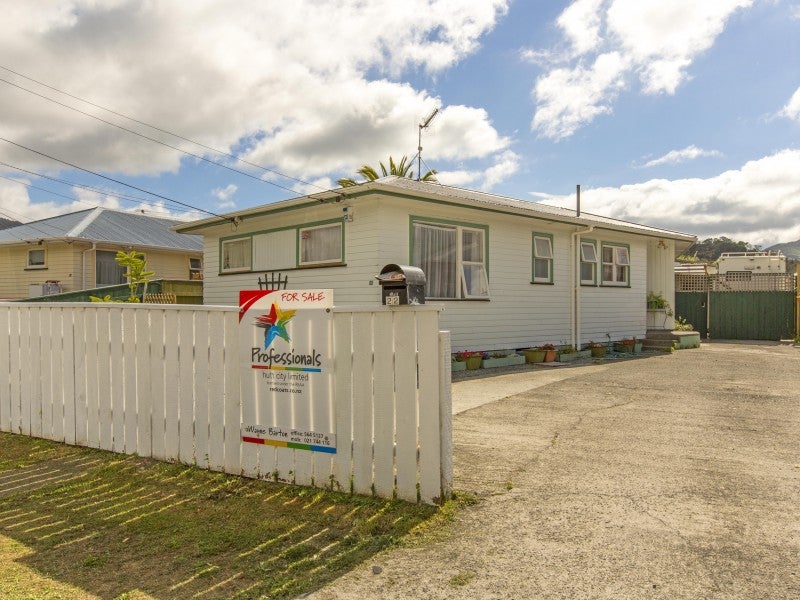22 KONINI ST , Wainuiomata, WAINUIOMATA - Carousel 17