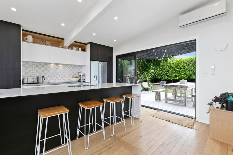 35 Seaway Terrace, Otumoetai, Tauranga - Carousel 2