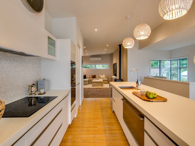 16 Hornsey Road, Bluff Hill, Napier - Carousel 2