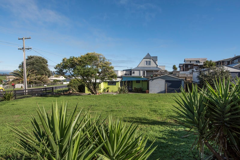 79A Pukehina Parade, Pukehina, Te Puke - Carousel 26