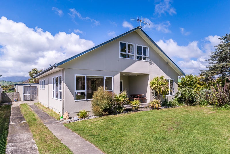 132 Matatua Road, Raumati Beach, Paraparaumu - Carousel 2