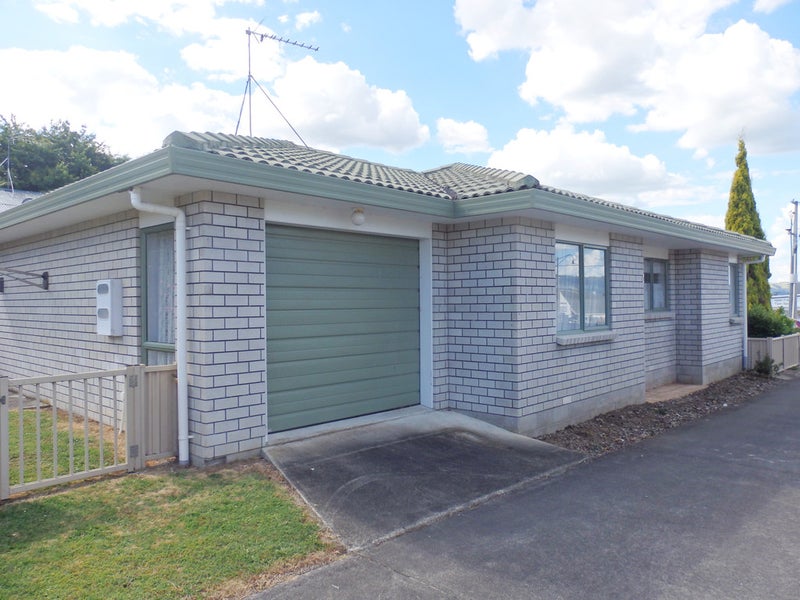 4B Campbell Street, Leamington, Cambridge - Carousel 1