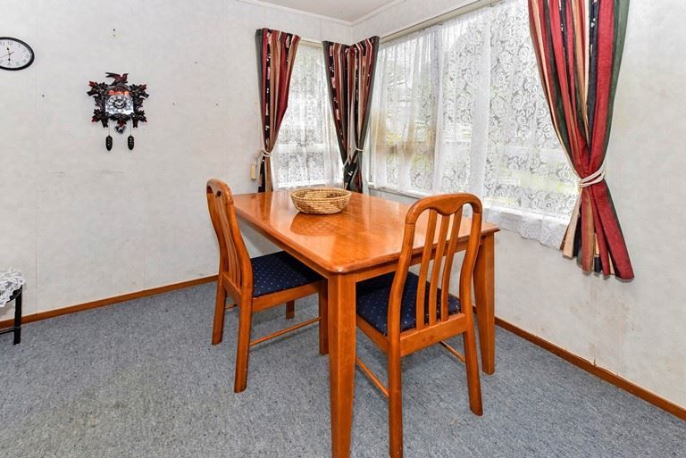 18 Limond Street, Randwick Park, Auckland - Carousel 2