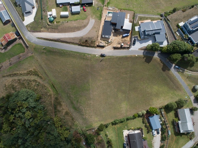 28 Eagleview Rise, Welcome Bay, Tauranga - Carousel 1