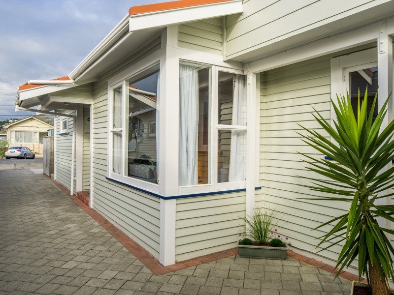 43 Kauri Street, Miramar, Wellington - Carousel 2