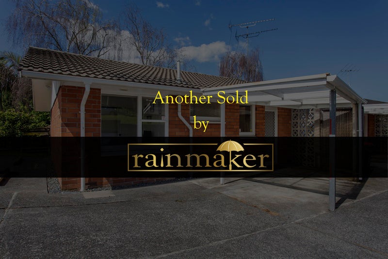 1/25 Lagoon Drive, Panmure, Auckland - Carousel 1