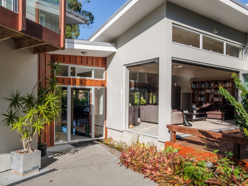 27 Island Road, Whataupoko, Gisborne - Carousel 1