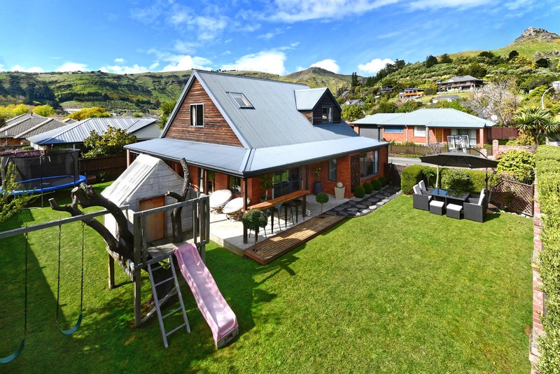 1 Carinya Lane, Heathcote Valley, Christchurch - Carousel 2