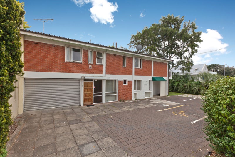 9C Patteson Avenue, Mission Bay, Auckland - Carousel 1