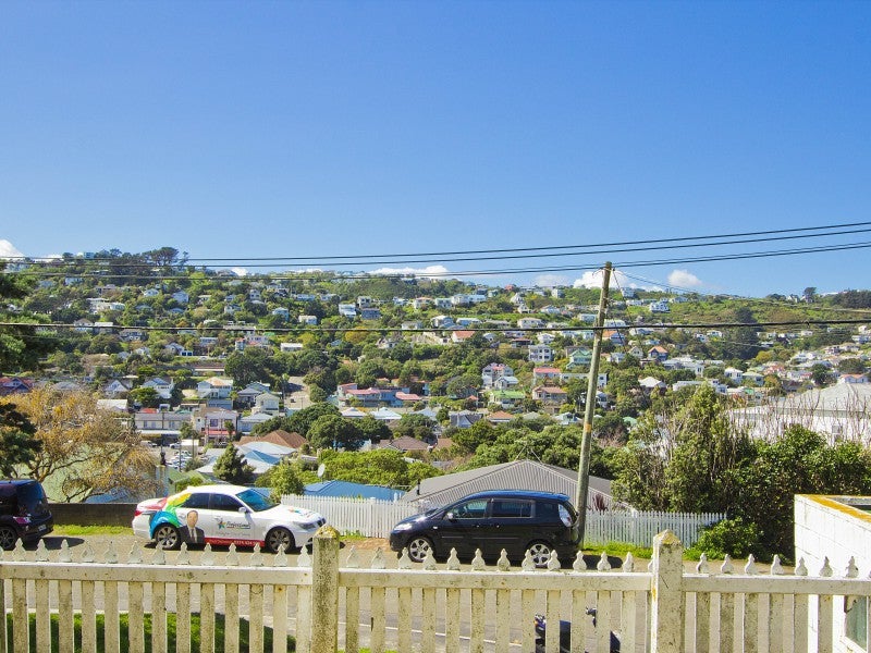 20 Freeling Street, Island Bay, Wellington - Carousel 13