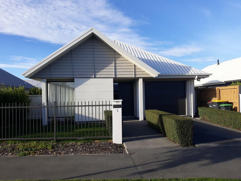 5 Hubbard Street, Wigram, Christchurch - Carousel 1