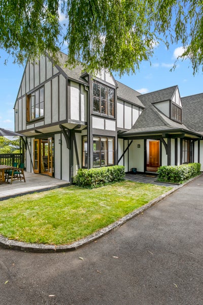 9 Chatham Avenue, Paremoremo, Auckland - Carousel 26