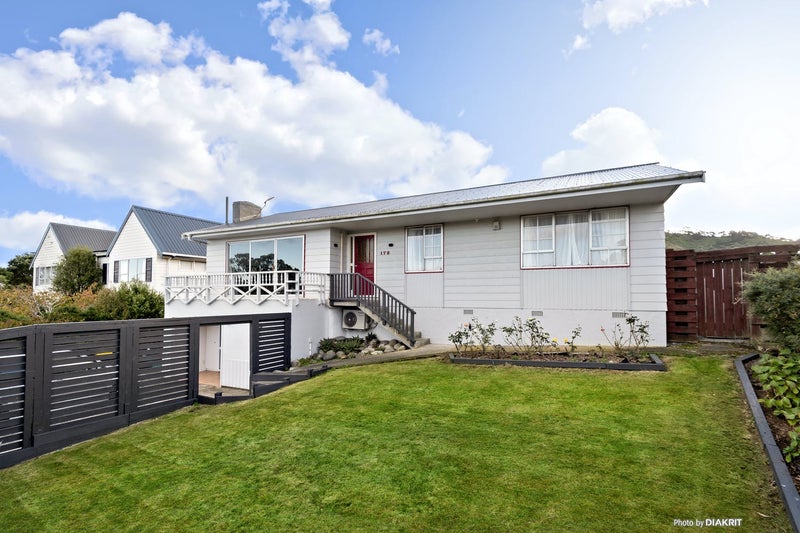172 Mitchell Street, Brooklyn, Wellington - Carousel 1