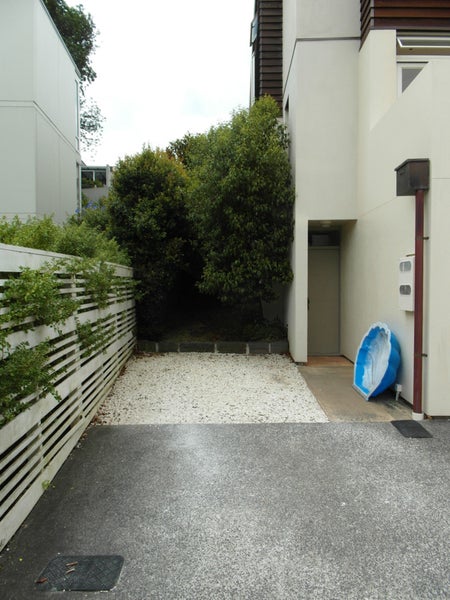 16/27 Birdwood Crescent, Parnell, Auckland - Carousel 2
