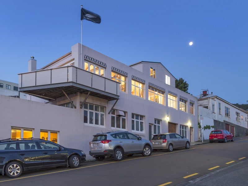 5 Edge Hill, Mount Victoria, Wellington - Carousel 2