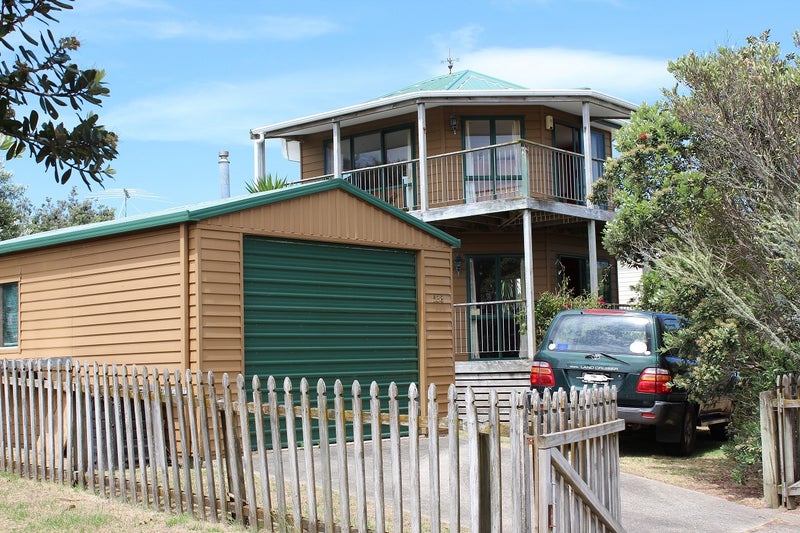 53 Sea View Road, Ostend, Waiheke Island - Carousel 1