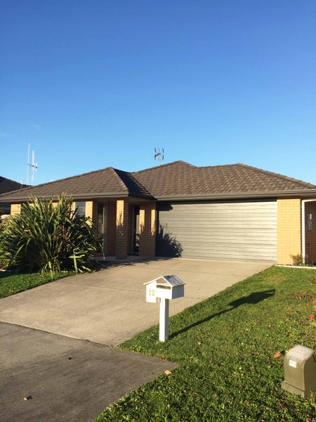 12 Parkside Drive, Huntington, Hamilton - Carousel 13