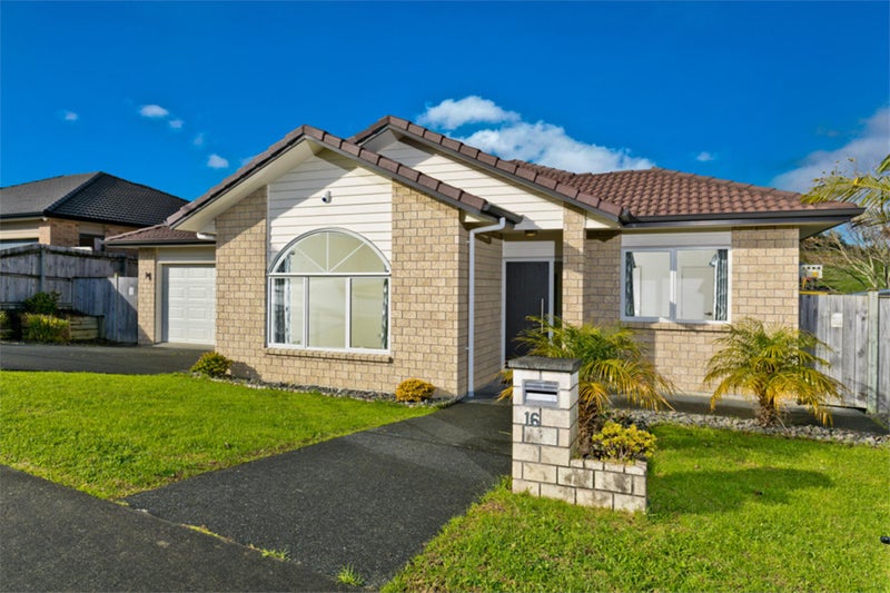16 Jezero Drive, Massey, Auckland - Carousel 2