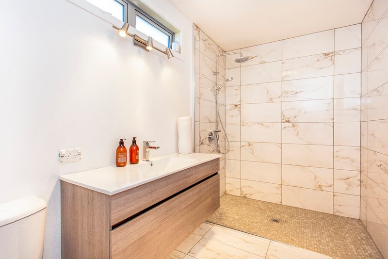 4 Albert Crescent, Ostend, Waiheke Island - Carousel 12