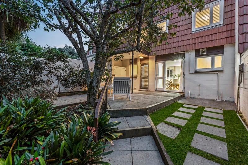 31 Gwilliam Place, Freemans Bay, Auckland - Carousel 1