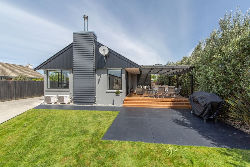 97 Farquhars Road, Redwood, Christchurch - Carousel 1
