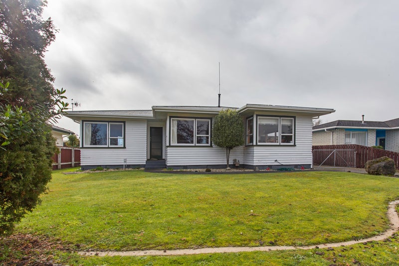 11 Aspiring Avenue, Milson, Palmerston North - Carousel 2