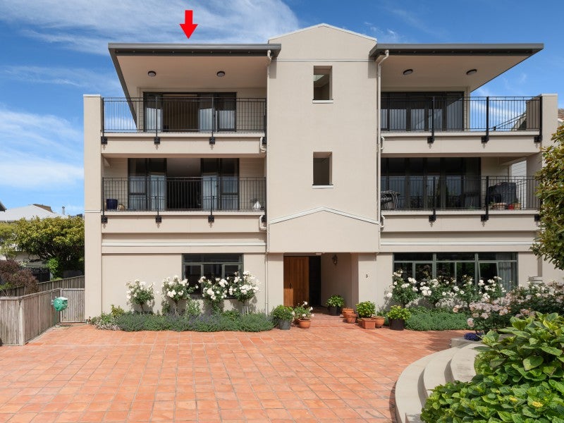 12/28 Hobson Street, Thorndon, Wellington - Carousel 1