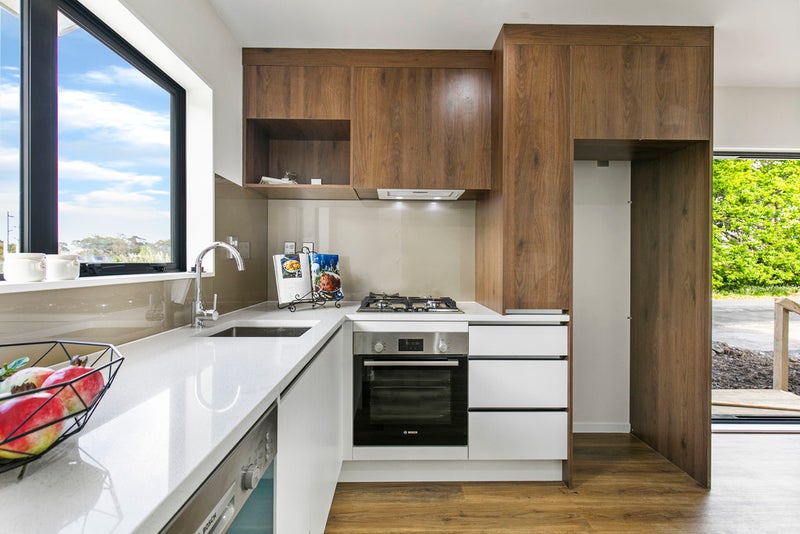 11B Rangeview Road, Sunnyvale, Auckland - Carousel 1