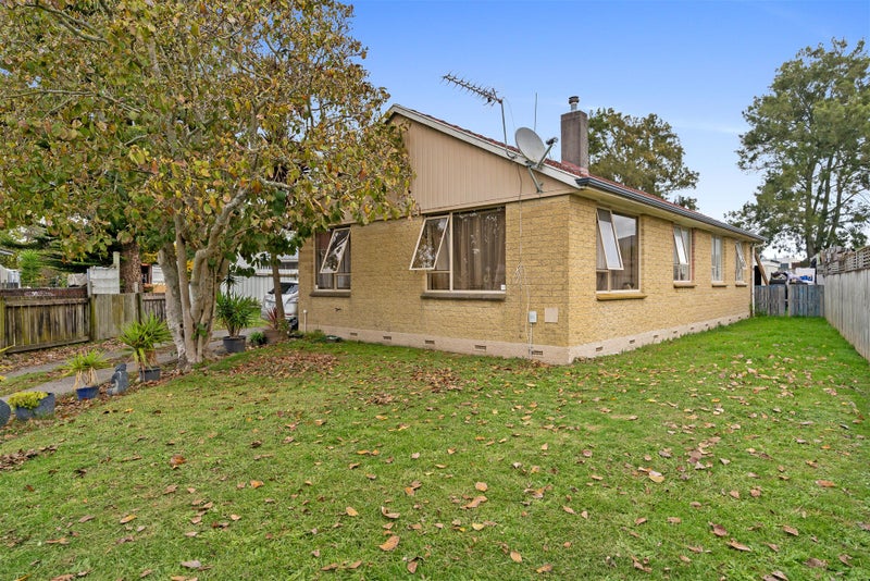 23 Jamieson Crescent, St Andrews, Hamilton - Carousel 1