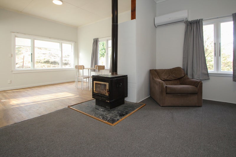 68 Eden Street, Oamaru - Carousel 2