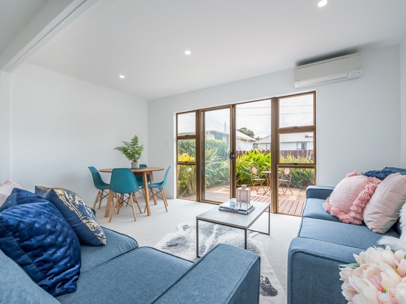 1A Hamua Grove, Waiwhetu, Lower Hutt - Carousel 2