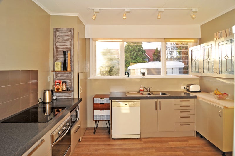 66 North Taieri Road, Abbotsford, Dunedin - Carousel 2