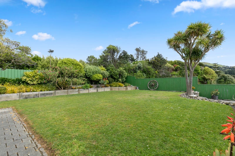 19 Foster Crescent, Belmont, Lower Hutt - Carousel 20