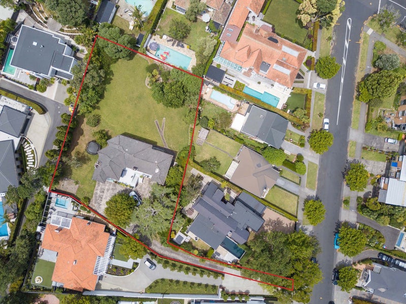 64 Marine Parade, Herne Bay, Auckland - Carousel 2