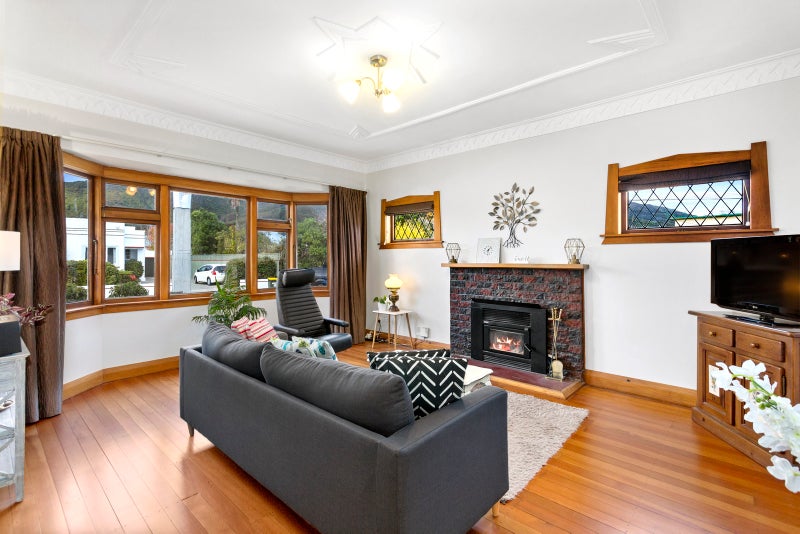 5 Junction Street, Fairfield, Lower Hutt - Carousel 2