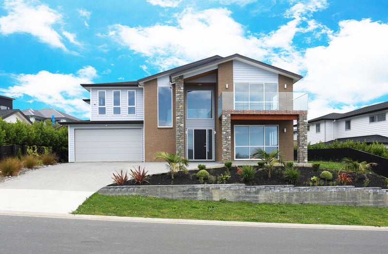 11 Eastview Crescent, Stanmore Bay, Whangaparaoa - Carousel 1