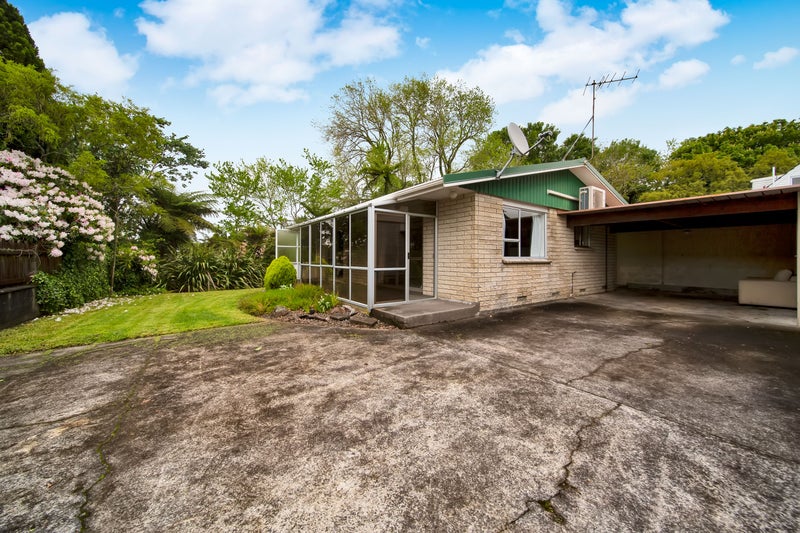 7B Surrey Street, Stratford - Carousel 2