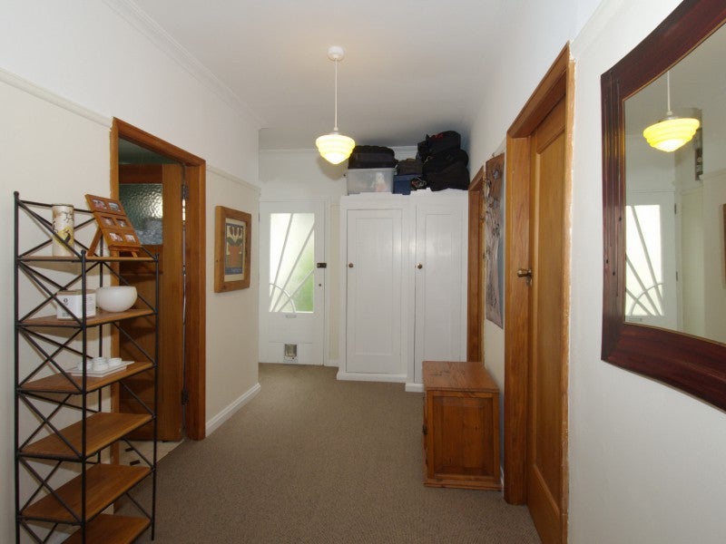 4/332 Tinakori Road, Thorndon, Wellington - Carousel 1