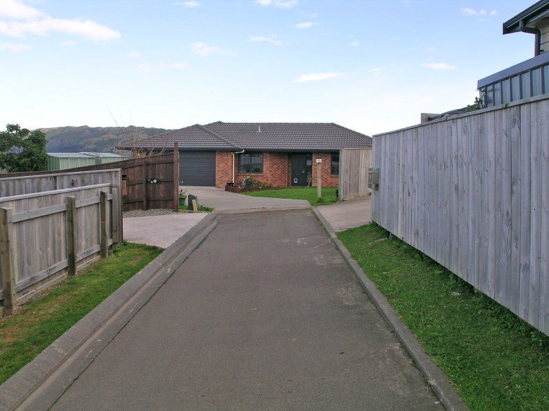 32 Nelson Avenue, Aotea, Porirua - Carousel 17