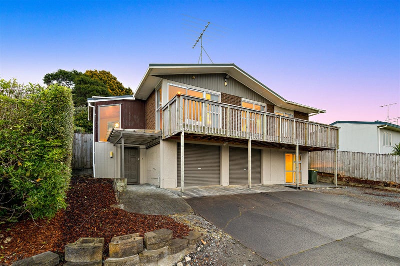 14 Bellringer Road, Massey, Auckland - Carousel 1