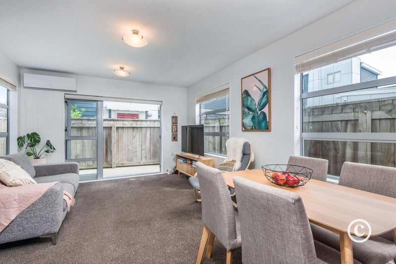 2/14 Tireti Road, Titahi Bay, Porirua - Carousel 2